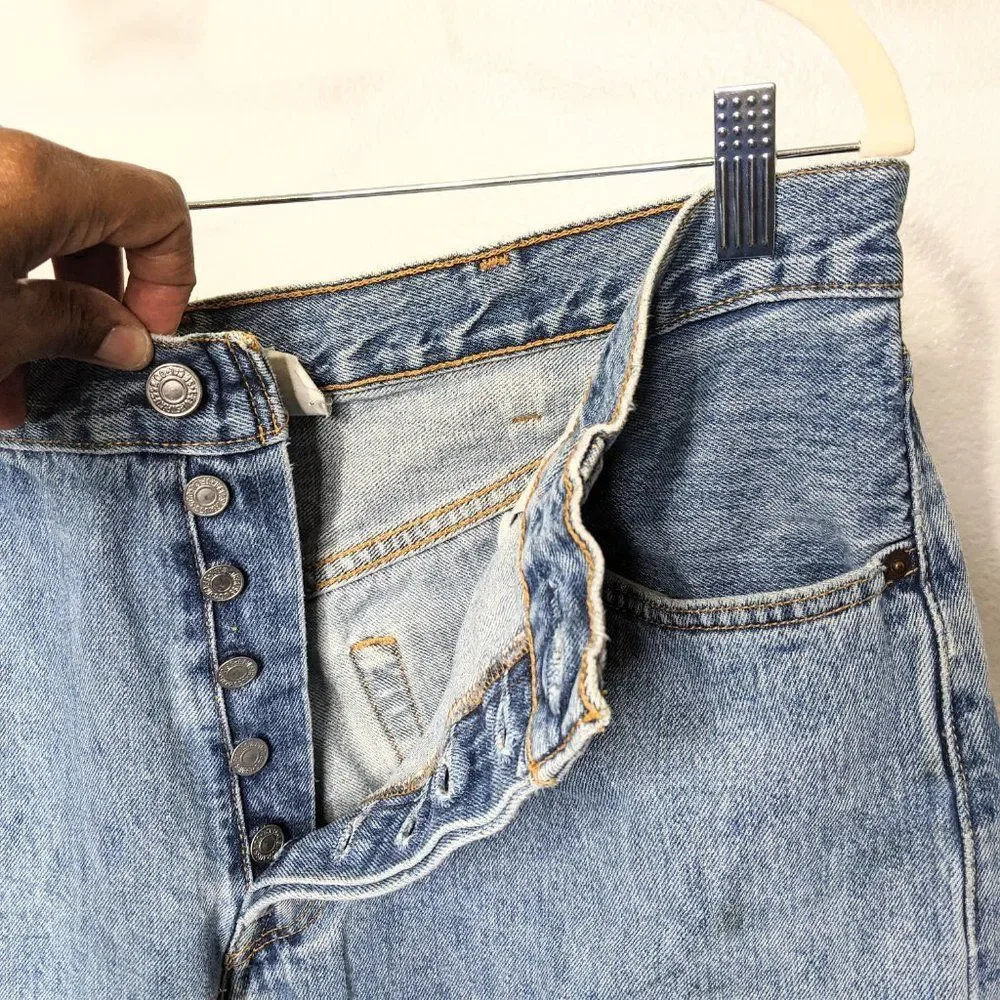 Levi's Light Blue Straight Jeans
